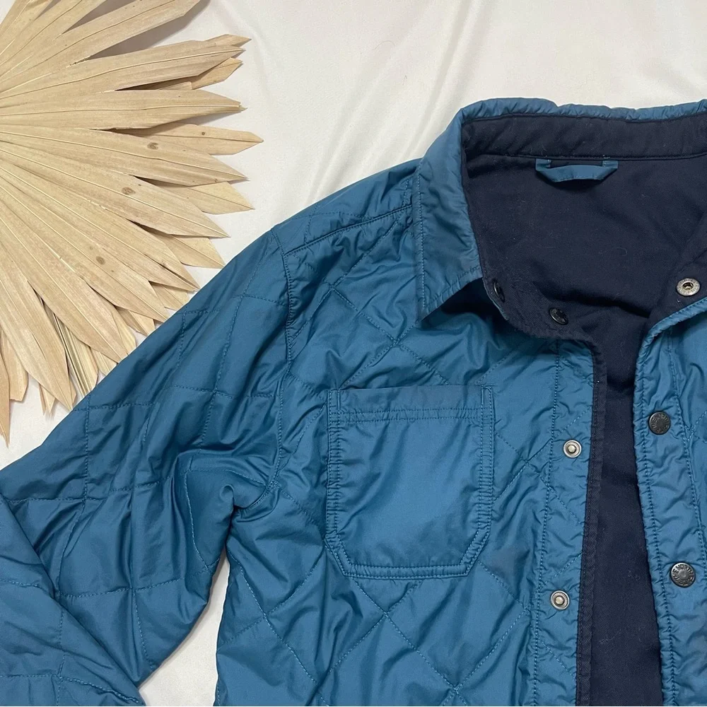 The North Face Fort Point Blue Insulated Flannel Reversible Shirt Jacket Shacket